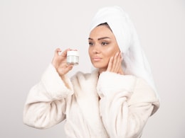 अब हर सुबह पाएं Refresh और Glowing Skin, वो भी Budget में! अभी देखें Women के लिए Top 10 Day Cream की लिस्ट अब हर सुबह पाएं Refresh और Glowing Skin, वो भी Budget में! अभी देखें Women के लिए Top 10 Day Cream की लिस्ट