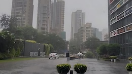 Mumbai Rain : मुंबईकरांच्या वीकेंडची पावसाने सुरुवात; अनेक भागात पावसाच्या सरी