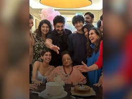 Anil, Sonam And Boney Kapoor Pay Tribute To Nirmal Kapoor Anil, Sonam And Boney Kapoor Pay Tribute To Nirmal Kapoor