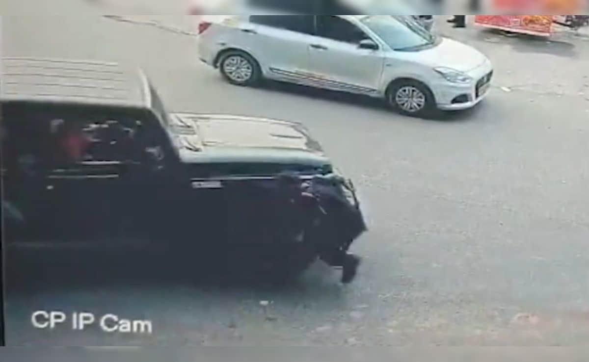 Video: Thar SUV Runs Over Delhi Security Guard Who Opposed Honking do sex
