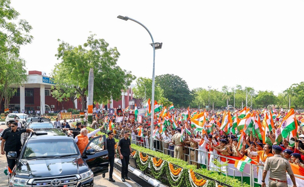 This is PM Modis first roadshow after India launched Operation Sindoor to avenge the April 22 Pahalgam terror attack. 