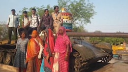 Operation Sindoor: पाक&zwj;िस्&zwj;तान में आतंकी ठ&zwj;िकानों पर 'ऑपरेशन स&zwj;िंदूर', राजस्&zwj;थान में फूटे पटाखे और मन रहा जश्&zwj;न&nbsp;