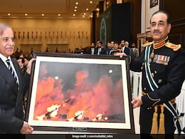 'What A Joke': Pak Army Chief Trolled Over Fake Picture Of 'Op Bunyan' 'What A Joke': Pak Army Chief Trolled Over Fake Picture Of 'Op Bunyan'