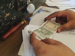 एक दिन में आप कितना कैश निकाल सकते हैं? जान लीजिए पूरा नियम और लिमिट वरना आ सकता है Income Tax का नोटिस