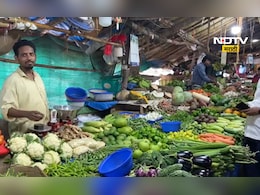 Navi Mumbai News: पावसामुळे भाजीपाल्याचा तुटवडा, किरकोळ बाजारात भाज्या महागल्या, पाहा आजचे दर Navi Mumbai News: पावसामुळे भाजीपाल्याचा तुटवडा, किरकोळ बाजारात भाज्या महागल्या, पाहा आजचे दर