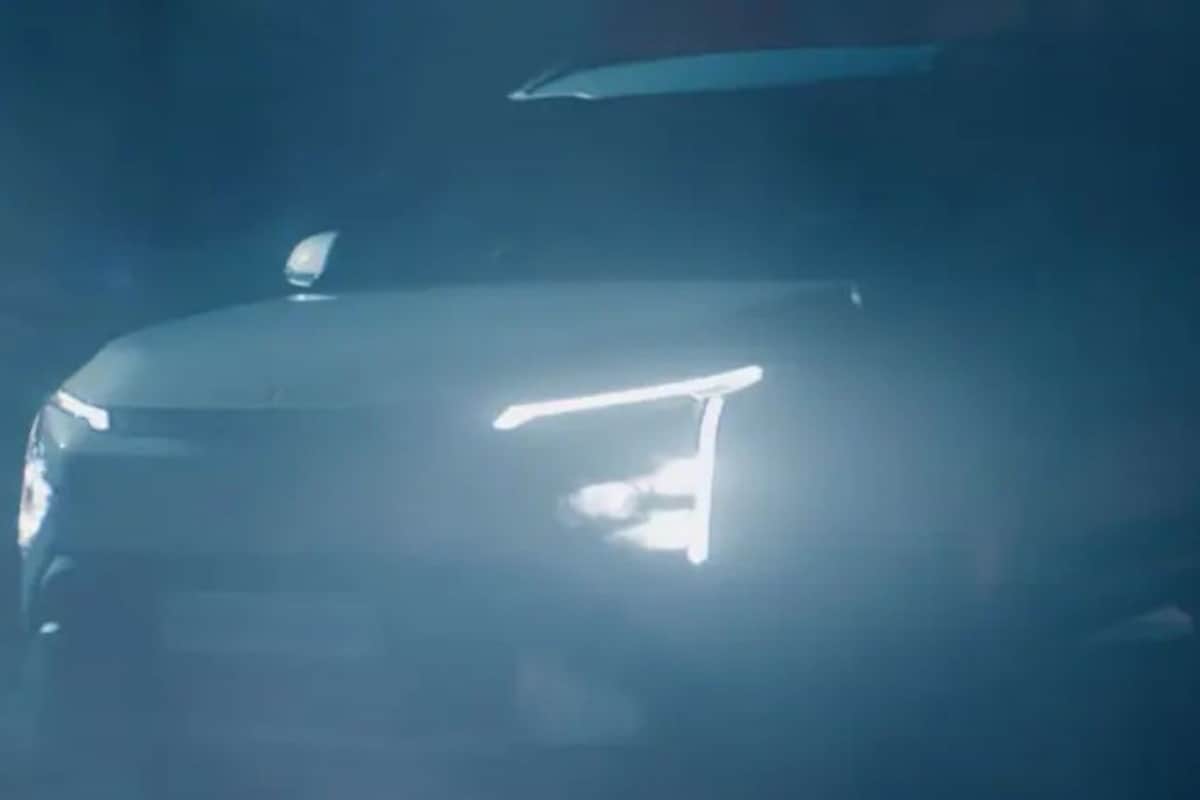 Kia Clavis teased Kia Clavis teased