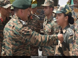 BSF Officer Felicitated For "Exceptional Courage" During Operation Sindoor BSF Officer Felicitated For "Exceptional Courage" During Operation Sindoor