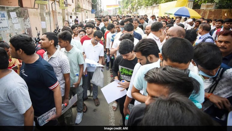 JEE Advanced 2026 Cut-Off Analysis: What Previous Year Trends Reveal About Expected Scores