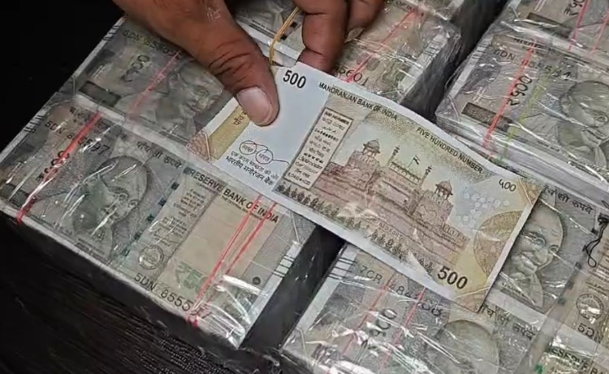 नकली नोट छापने वाले गिरोह का पर्दाफाश, पकड़े गए बदमाशों ने कहा चैटजीपीटी से सीखा बनाने का तर