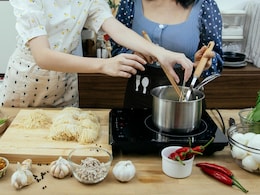 क्या आप जानते हैं Induction Stoves के ये जबरदस्त फायदे? साथ ही देखें इंडक्शन पर USHA से लेकर PHILIPS तक के टॉप ऑफर्स क्या आप जानते हैं Induction Stoves के ये जबरदस्त फायदे? साथ ही देखें इंडक्शन पर USHA से लेकर PHILIPS तक के टॉप ऑफर्स