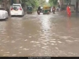 Water Park Or Public Pool? Gurugram Residents' Hilarious Take On Waterlogging Water Park Or Public Pool? Gurugram Residents' Hilarious Take On Waterlogging