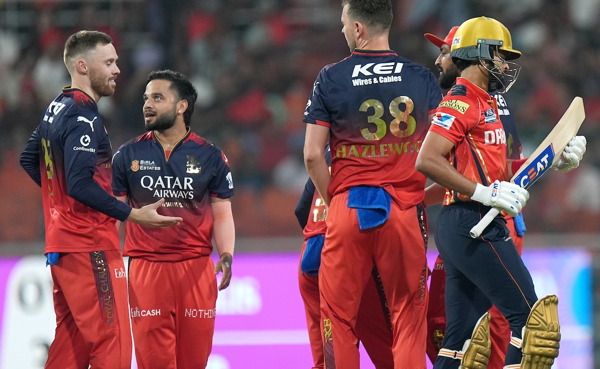 Sunil Gavaskar Tears Into Shreyas Iyer Amid Punjab Kings' Batting Collapse vs RCB: "A Nothing Shot..."