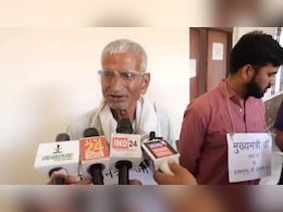 इच्छामृत्यु की मांग लेकर कलेक्ट्रेट पहुंचा किसान परिवार, भूमाफिया ने जमीन पर कब्जा कर कटवा दी कॉलोनी