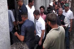 Rahul Gandhi Visits J&K's Poonch, Meets Families Affected By Pakistani Shelling Rahul Gandhi Visits J&K's Poonch, Meets Families Affected By Pakistani Shelling