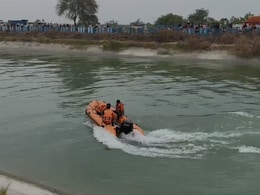 लखनऊ में पत्नी से विवाद के बाद वकील ने नहर में लगाई छलांग तो बचाने कूदा रिश्तेदार, एक शव बरामद लखनऊ में पत्नी से विवाद के बाद वकील ने नहर में लगाई छलांग तो बचाने कूदा रिश्तेदार, एक शव बरामद