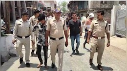 रतलाम में&nbsp;'लव जिहाद' के खिलाफ हिंदू संगठनों का प्रदर्शन, पुलिस ने आरोपी का ऐसे निकाला जुलूस
