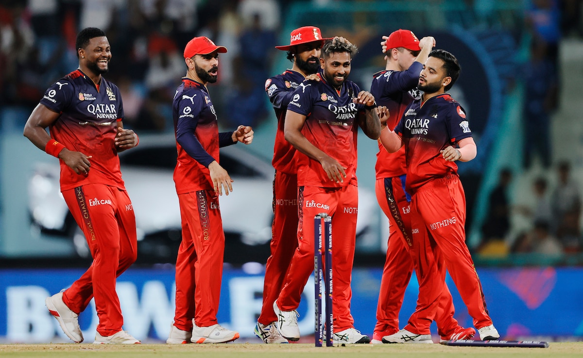 AB De Villiers Takes Brutal Dig At Commentators Over RCB Criticism: "Fixated..."