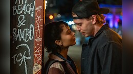 <i>Caught Stealing</i> Trailer: Austin Butler And Zoe Kravitz Are In Trouble - And It All Started With A Cat