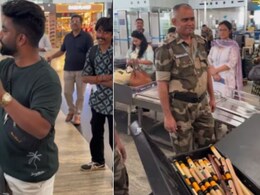 एयरपोर्ट पर श्ख्स ने बांसुरी पर बजाई 'तेरी मिट्टी' गाने की धुन, सुनकर मंत्रमुग्ध हो गए लोग, 4 करोड़ लोगों ने देखा