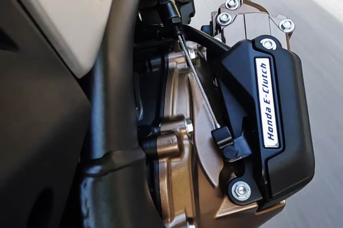 Honda CBR 650R e-clutch