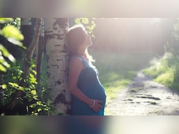 Mother's Day Special: एक्सपर्ट ने बताया मां बनने के बाद होने वाले पोस्टमार्टम डिप्रेशन से कैसे बचें Mother's Day Special: एक्सपर्ट ने बताया मां बनने के बाद होने वाले पोस्टमार्टम डिप्रेशन से कैसे बचें