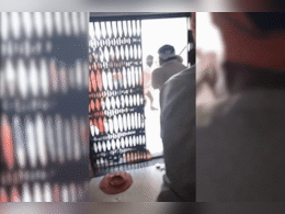 Land Dispute: रामपुर में जमीन विवाद बना महाभारत, तलवार - लाठी लेकर भिड़े दो पक्ष, अस्पताल तक पहुंची हिंसा की आग Land Dispute: रामपुर में जमीन विवाद बना महाभारत, तलवार - लाठी लेकर भिड़े दो पक्ष, अस्पताल तक पहुंची हिंसा की आग