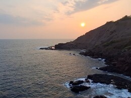 Ratnagiri News : गोवा किंवा केरळला जायची गरज नाही, कोकणातील समुद्रकिनारेही होणार चकाचक