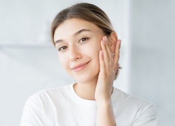 7 Foods To Eat First Thing In The Morning For Healthy Skin 7 Foods To Eat First Thing In The Morning For Healthy Skin