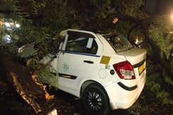 Massive Storm In Delhi And Nearby Areas, Power Cuts Reported Massive Storm In Delhi And Nearby Areas, Power Cuts Reported