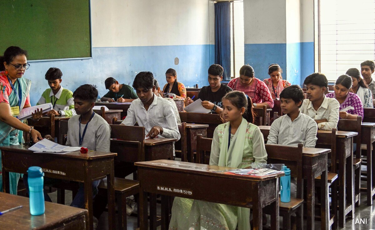 в резултатите от изпитите на CBSE клас 12 обявени днес