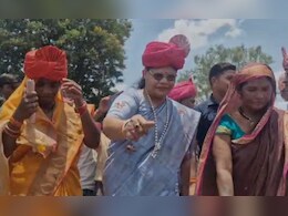 Video : 1000 जोड़ों की शादी में बाराती बनीं विधायक, दूल्हों के साथ जमकर थिरकीं