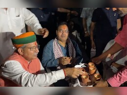 सीएम भजनलाल ने करणी माता मंदिर में किए दर्शन, केंद्रीय मंत्री मेघवाल के साथ सड़क किनारे ली चाय की चुस्की सीएम भजनलाल ने करणी माता मंदिर में किए दर्शन, केंद्रीय मंत्री मेघवाल के साथ सड़क किनारे ली चाय की चुस्की