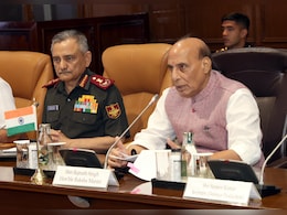 'भारत अपनी संप्रभुता की रक्षा के लिए पूरी तरह तैयार', राजनाथ की सेना प्रमुखों के साथ बैठक के बाद बड़ा बयान 'भारत अपनी संप्रभुता की रक्षा के लिए पूरी तरह तैयार', राजनाथ की सेना प्रमुखों के साथ बैठक के बाद बड़ा बयान