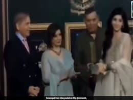 Old Video Of Pak PM Shehbaz Sharif Staring At Actor Mawra Hocane Goes Viral Old Video Of Pak PM Shehbaz Sharif Staring At Actor Mawra Hocane Goes Viral
