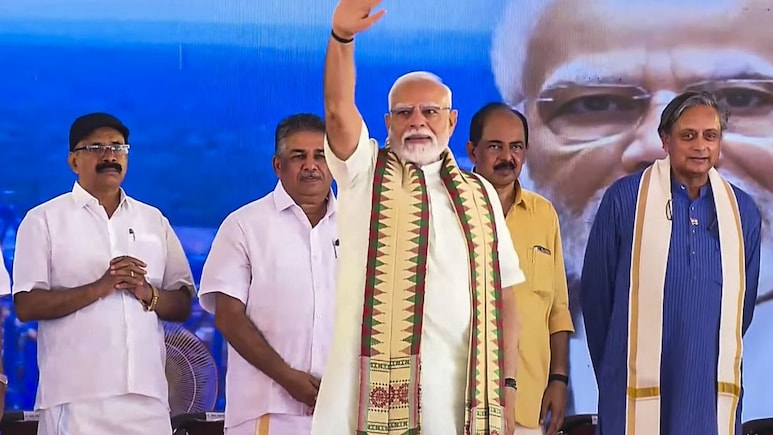 Vizhinjam Port : अनेकांची झोप उडणार आहे! थरूर दिसताच पंतप्रधान मोदींचे शब्दबाण