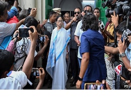 "Not Riots, We Want Peace": Mamata Banerjee In Violence-Hit Murshidabad "Not Riots, We Want Peace": Mamata Banerjee In Violence-Hit Murshidabad