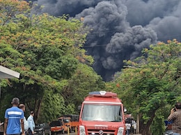 Nashik News : जिंदाल कंपनीची आग 54 तासांनंतरही धुमसतेय; NDRF, CBRN ची पथके घटनास्थळी Nashik News : जिंदाल कंपनीची आग 54 तासांनंतरही धुमसतेय; NDRF, CBRN ची पथके घटनास्थळी