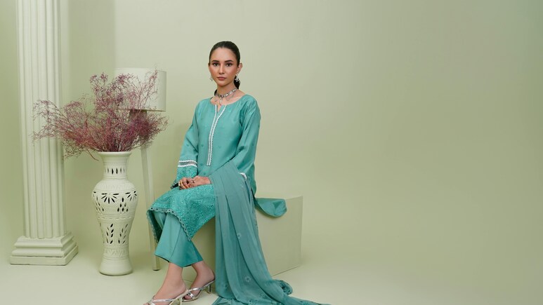 Myntra Bazaar से 400 रुपये से कम कीमत में खरीदें Women Kurti, मिस न करें ये Trendy और Affordable Deals Myntra Bazaar से 400 रुपये से कम कीमत में खरीदें Women Kurti, मिस न करें ये Trendy और Affordable Deals