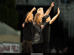 Metallica Fans Make The Earth Shake At Virginia Tech Concert: Report Metallica Fans Make The Earth Shake At Virginia Tech Concert: Report