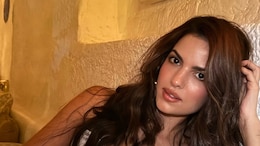 Natasa Stankovic's "Soft Girl Era" Is An Ideal Blend Of Dewy Base And Wavy Tresses