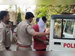 ‘लव जिहाद’ के आरोपी फरहान मकरानी को कोर्ट ने भेजा जेल, अब भी एक आरोपी फरार ‘लव जिहाद’ के आरोपी फरहान मकरानी को कोर्ट ने भेजा जेल, अब भी एक आरोपी फरार