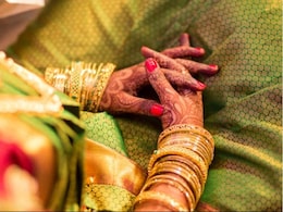 Dowry Cases : मुंबईत हुंड्यासाठी सर्वाधिक छळ, महाराष्ट्रातील महिलांवरील अत्याचाराची धक्कादायक आकडेवारी Dowry Cases : मुंबईत हुंड्यासाठी सर्वाधिक छळ, महाराष्ट्रातील महिलांवरील अत्याचाराची धक्कादायक आकडेवारी