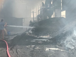 Rajasthan: डीडवाना की नमक रिफाइनरी में अचानक लगी भीषण आग, लाखों का माल जलकर राख