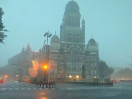Mumbai Rain : मे महिन्याच्या पावसामुळे मुंबईचा वेग मंदावला; रस्ते वाहतुकीवर परिणाम, रेल्वेही उशीराने