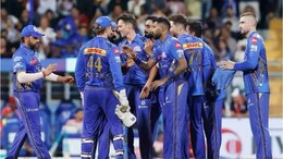 IPL 2026 Trade News : आला रे..... आयपीएल ऑक्शनपूर्वी बड्या खेळाडूची मुंबई इंडियन्समध्ये एन्ट्री