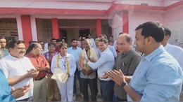 MP 12th Topper: कच्चे मकान और गरीबी की बेड़ियों को तोड़ परिवार का बढ़ाया मान, जानें क्या कहती है एमपी 12वीं बोर्ड की टॉपर अर्चना