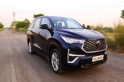 Toyota Innova Hycross ZX(O) Hybrid Review | India's Favourite 7-Seater? Toyota Innova Hycross ZX(O) Hybrid Review | India's Favourite 7-Seater?