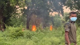 Naxalite leader : बसवराजूच्या मृत्यूनंतर नवा वाद; न्यायालयाचे आदेश धुडकावून मृतदेह कुटुंबीयांना नाकारला, परस्पर अंत्यसंस्कार