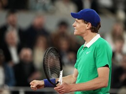 Jannik Sinner Kicks Off French Open Campaign With Straight-Sets Win