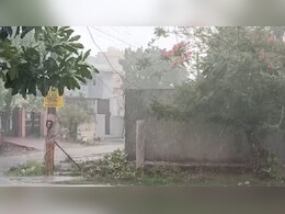 Weather Alert: पश्&zwj;च&zwj;िमी व&zwj;िक्षोभ का असर खत्&zwj;म, बार&zwj;िश ने गर्मी से द&zwj;िलाई राहत&nbsp;
